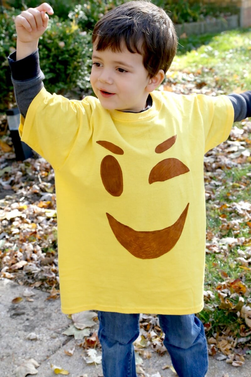 DIY Emoji T-Shirt