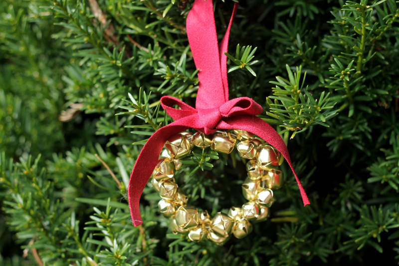 Jingle Bell Wreath Christmas Ornament Tutorial