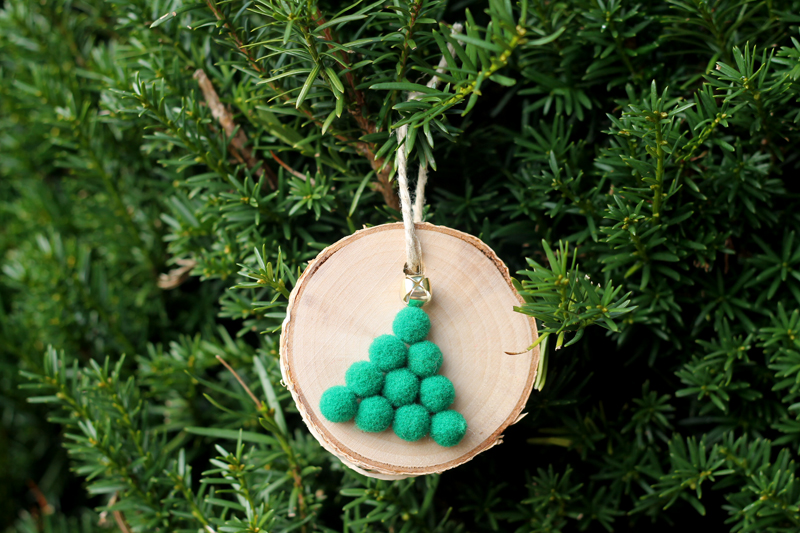 5-Minute Wood Slice Christmas Tree Ornaments